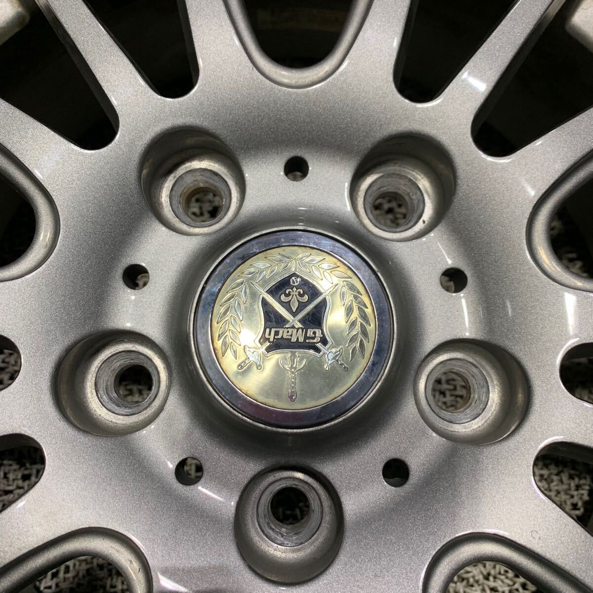 4本セットの通販 中古 中古の通販 AG737-51 送料無料 195/65R15 中古スタッドレス ミシュラン 15×6J ET53 114.3 /5H 4本セット ヴォクシー、ステップワゴン、ノア等に