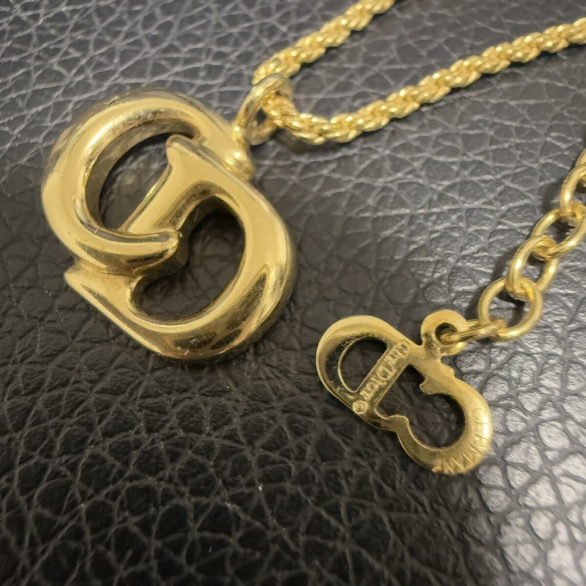 ディオール CDロゴ ペンダント ネックレス アクセサリー GP ゴールド 