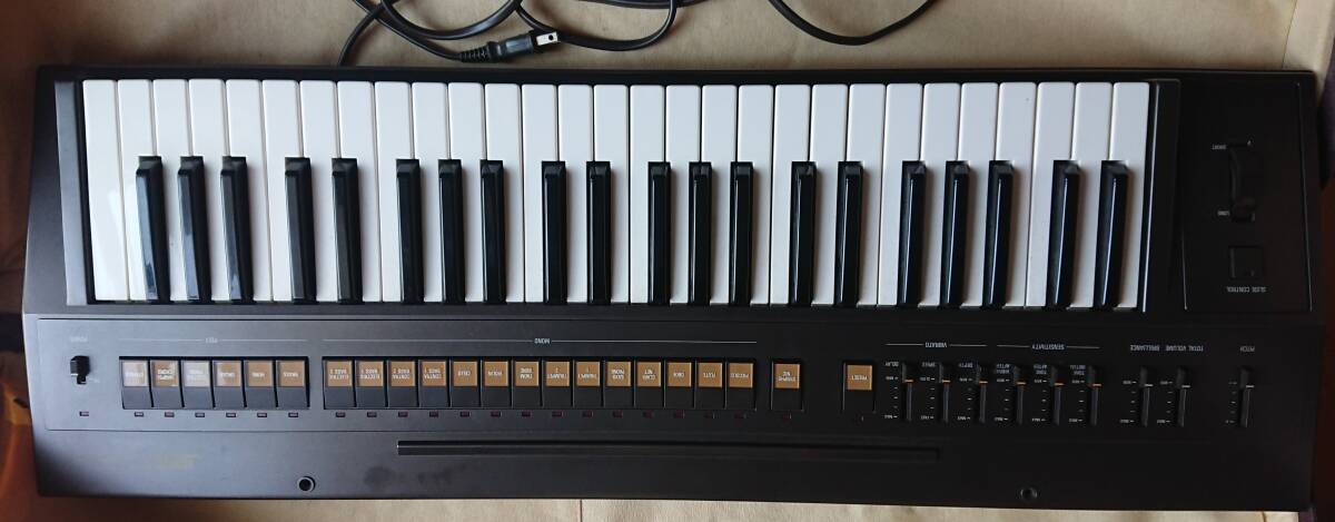 YAMAHA CE20 Yamaha CE20 FM vintage print improvisation