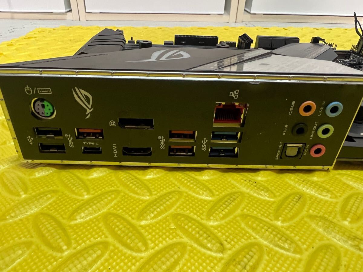 動作確認済 asus rog strix z390 f gaming Amazon.com: ASUS ROG Strix