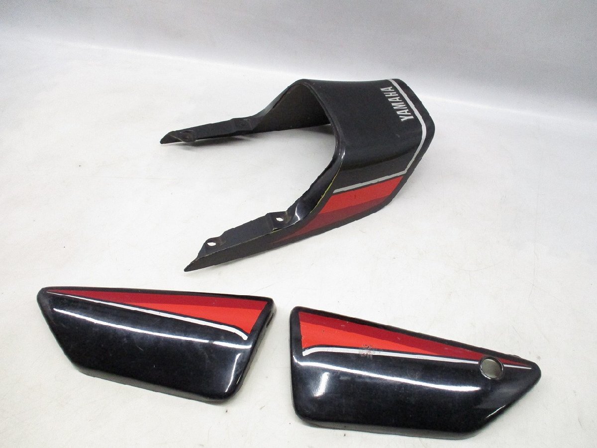P-パーツ☆パーツ部品☆ヤマハ XJ400 テールカウル、サイドカバー左右 