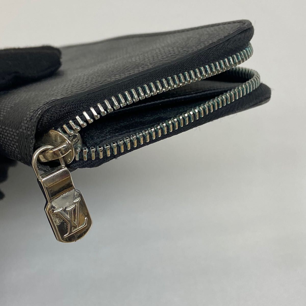 T【チャックジャンク】LOUIS VUITTON ルイヴィトン ジッピーウォレット 