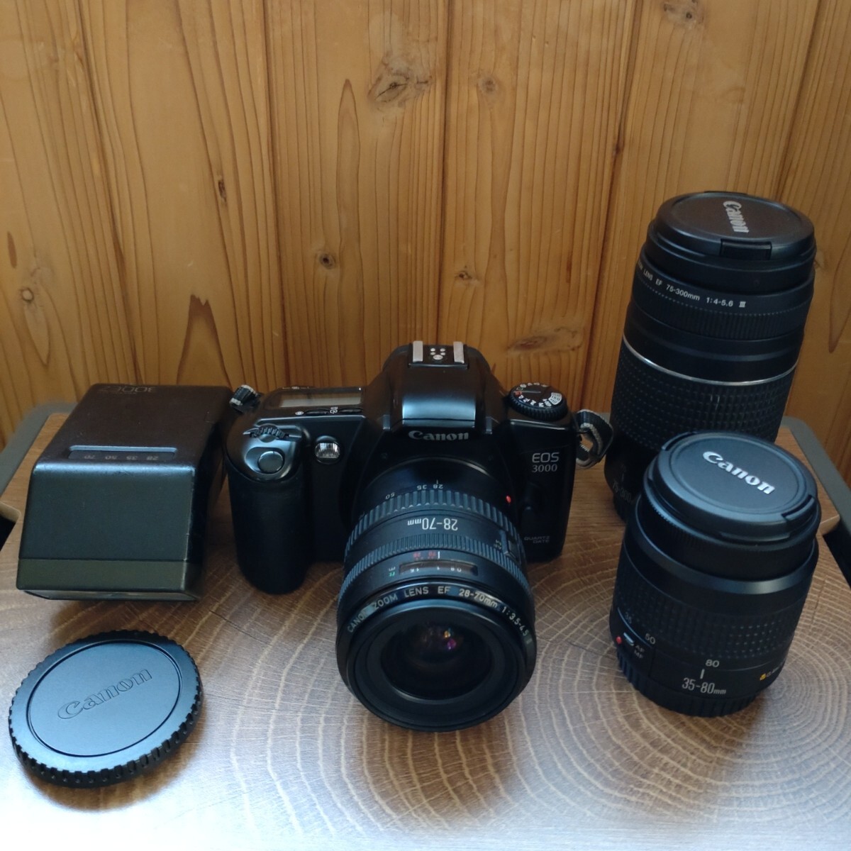 Canon EOS Film Camera 35mm | ⁄ EF II + - 28-70mm 0 SLR with 通販