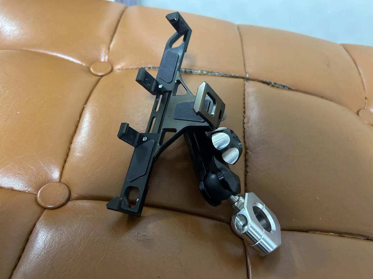 【限定SALE，正規品】 最新スマホ対応 サインハウス ユニバーサルホルダー ナビ スマホホルダー ハンドル径22.2㎜対応(その他)｜売買されたオークション情報、yahooの商品情報をアーカイブ公開 - オークファン その他