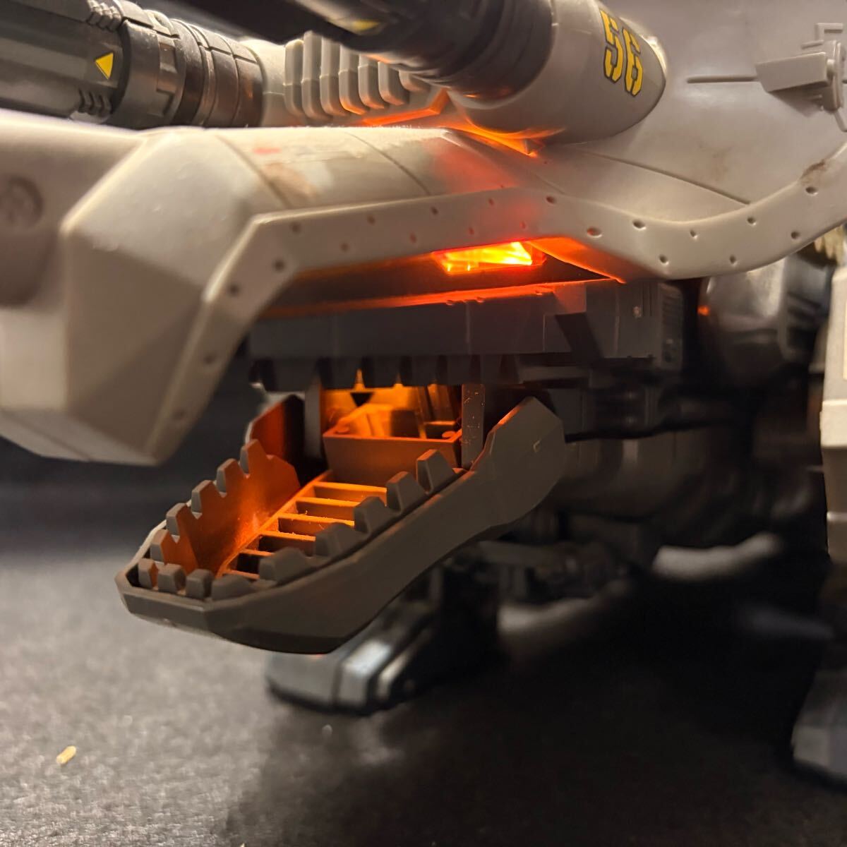 メカ生体ゾイド　マッドサンダー　RBOZ-08　ZOIDS 旧ゾイド　電池駆動可 参考価格旧ゾイド ZOIDS RBOZ-08 1⁄72 マッドサンダー
