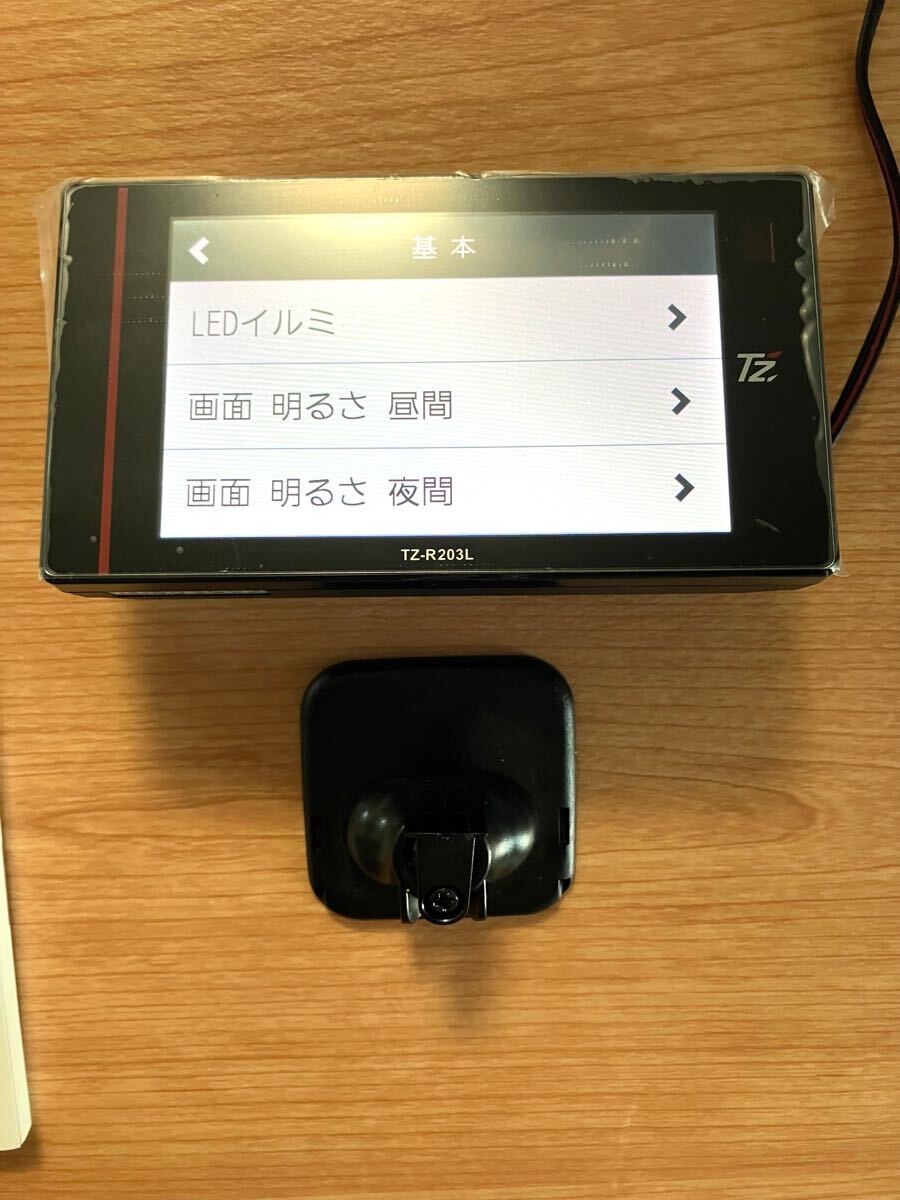 TZ-R203L セルスターTZ-R203L CELLSTAR(セルスター)のレーダー探知機の