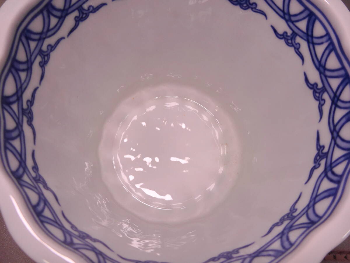1円～ 京焼 加藤藤城 (造) 染付輪花 桶側水指 18cm 真塗誂え蓋 共箱