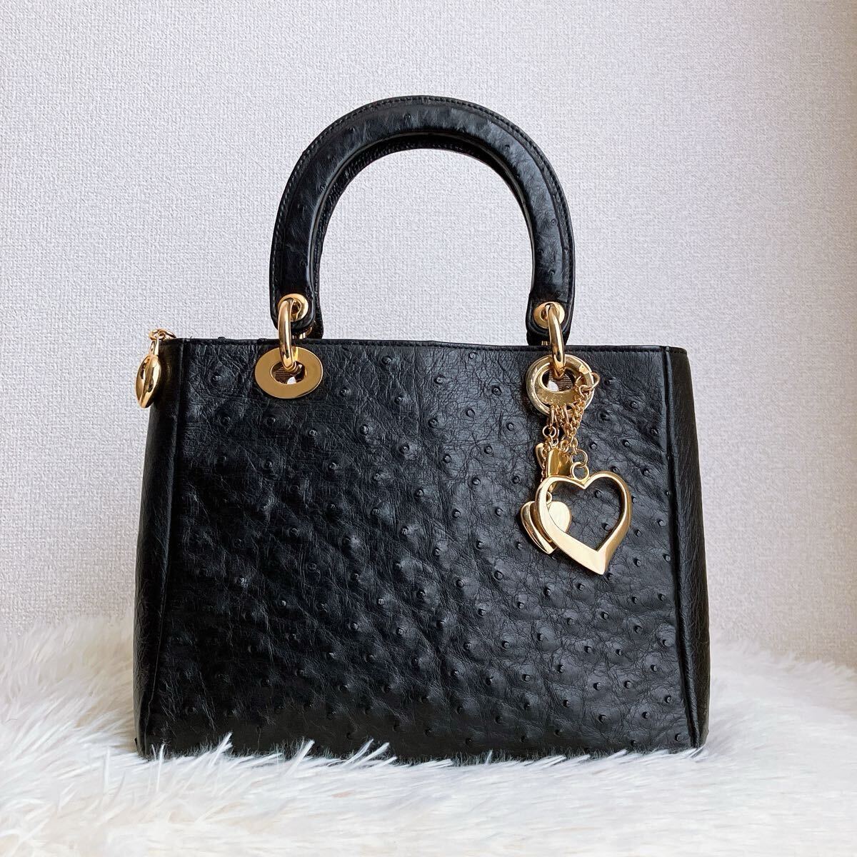 Ostrich オーストリッチ ハンドバッグ ブラック ゴールド金具 チャーム 