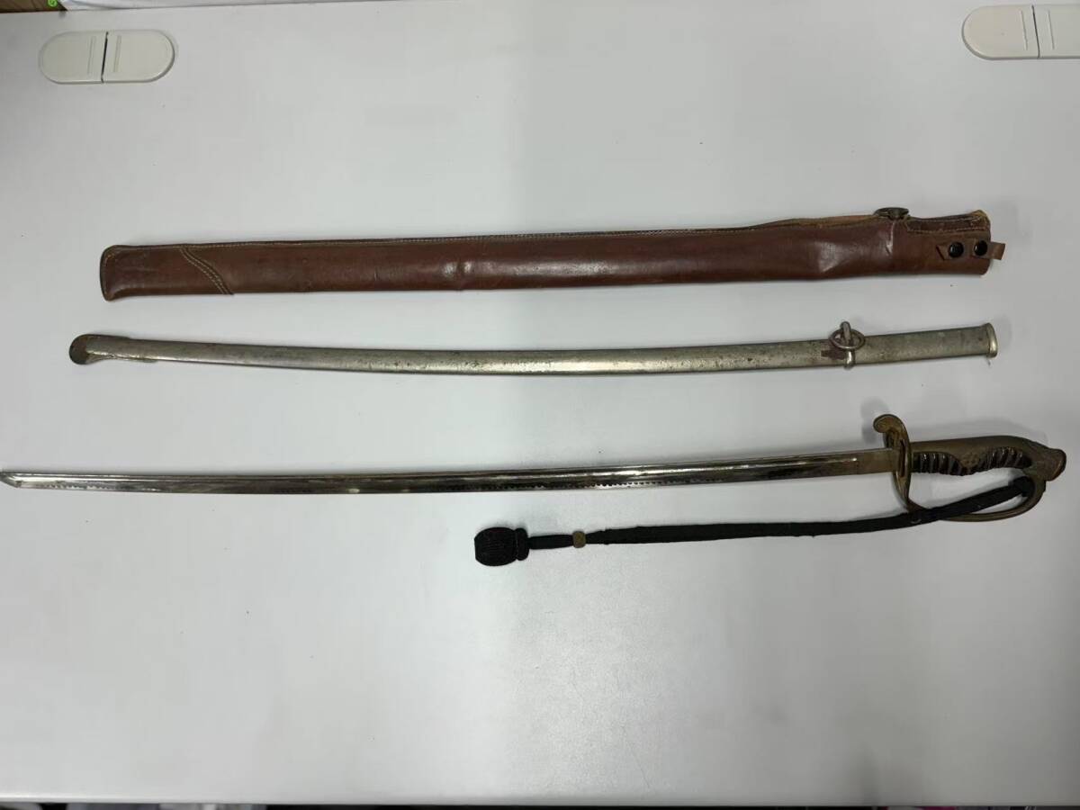 旧日本軍 指揮刀 軍刀 美品 模造刀 サーベル W0522 尉官 指揮刀 