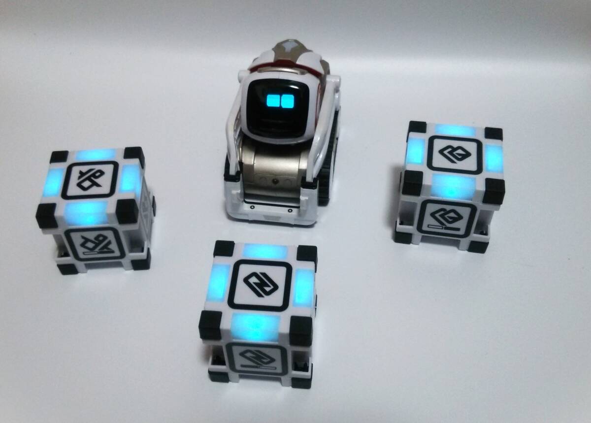 anki COZMO コズモ AI人工知能ロボット タカラトミーロボット玩具 専用ケース付き_1