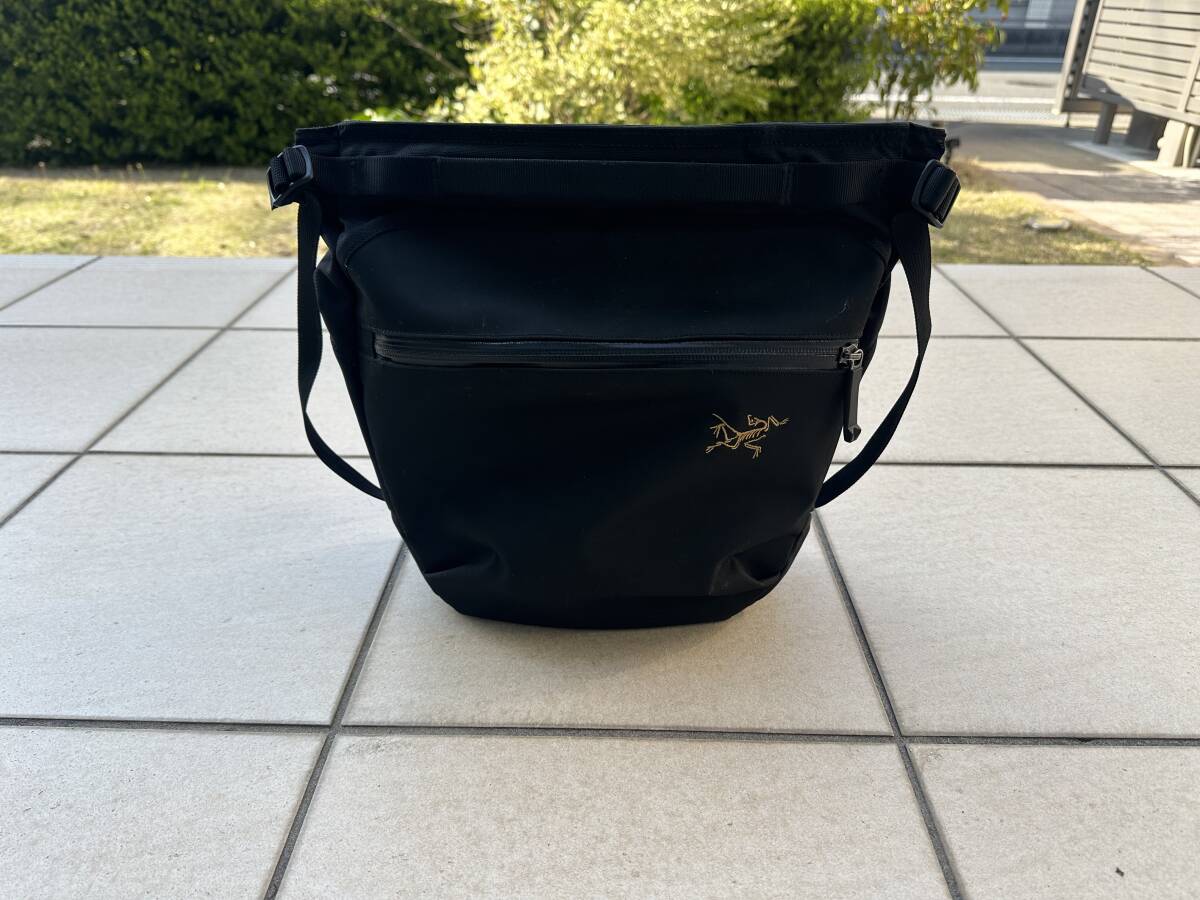 アークテリクス ARC'TERYX アロー8 ショルダーバッグ ブラック_1