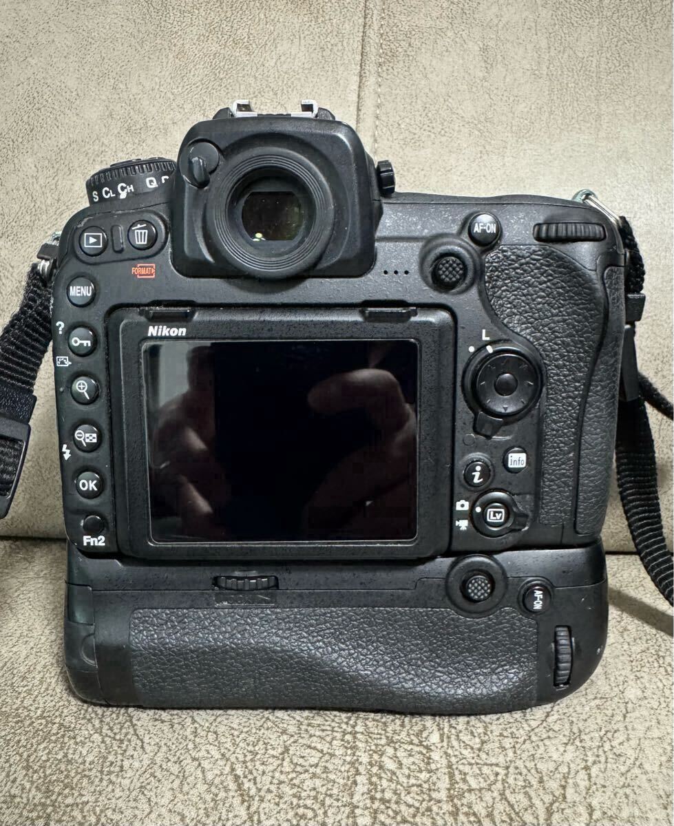 売切1円スタート Nikon ニコン D500 MB-D17 マルチパワーバッテリーパック AF-S NIKKOR 70-300mm 1:4.5-5.6 G ED VR HB-36 XQD 32GB 現状品_4