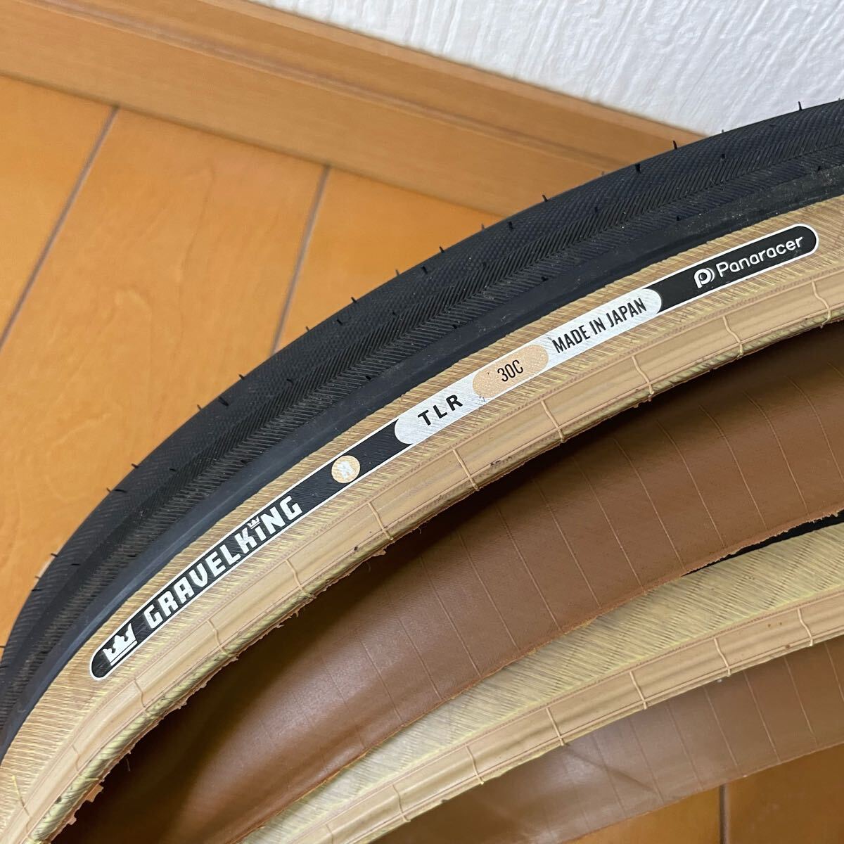 パナレーサー Panaracer グラベルキング 軽量モデル 700 30c アンバー 2本セット _2