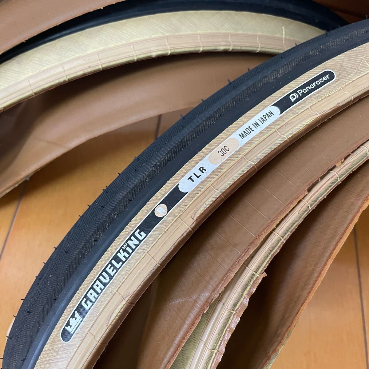 パナレーサー Panaracer グラベルキング 軽量モデル 700 30c アンバー 2本セット _3