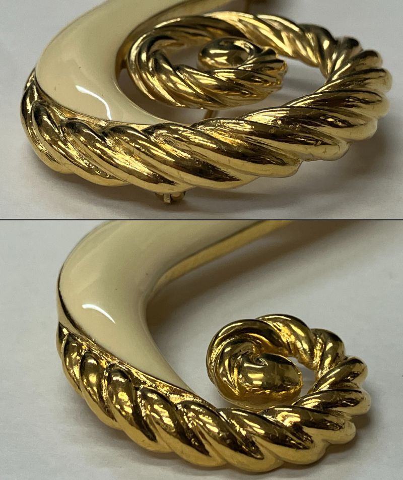 花707-240　トリファリ　ブローチ　TRIFARI　アクセサリー　レディース　ビンテージ　ホワイト×ゴールド色　中古品　ヤ60_5