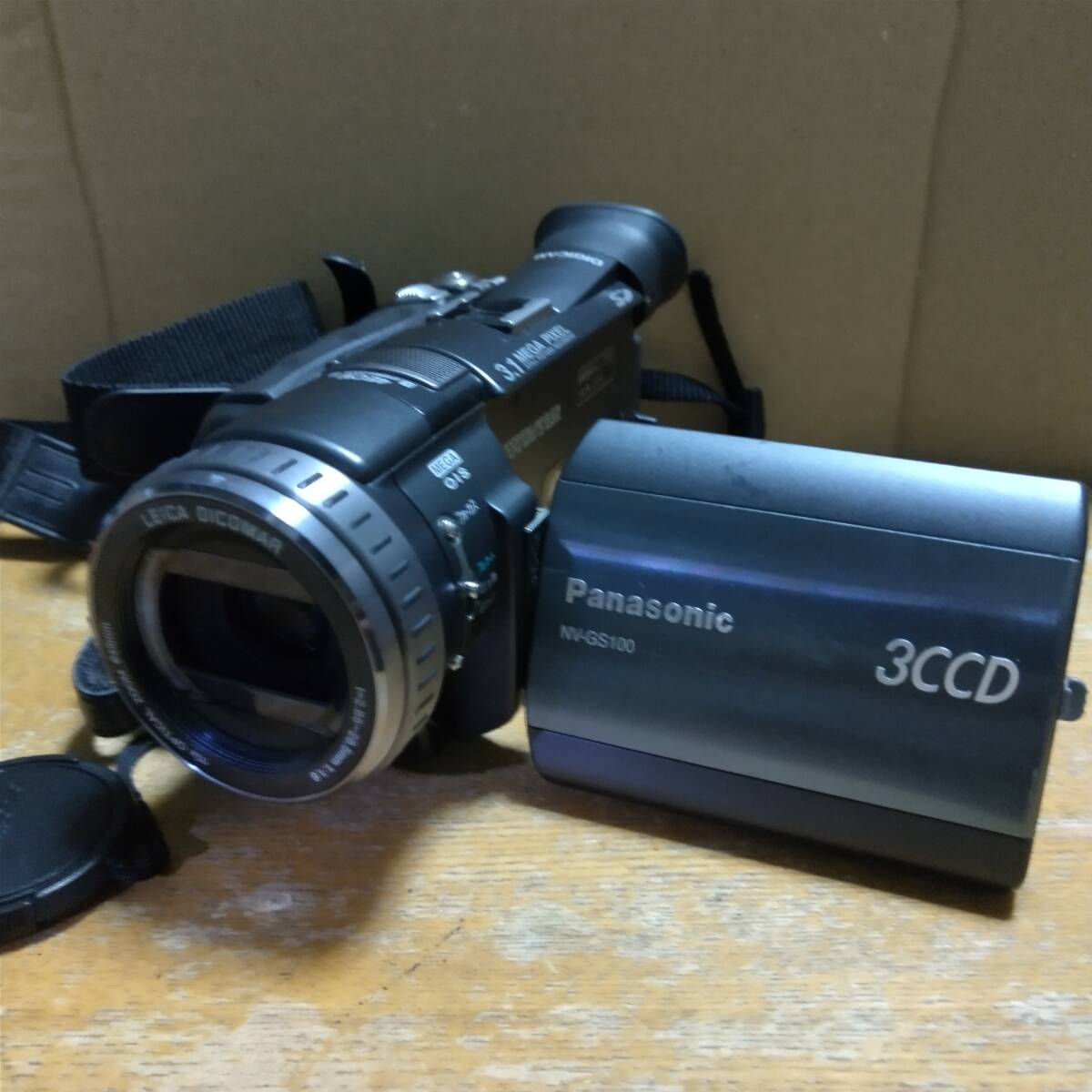 良品中古】☆Panasonic miniDV 3CCDデジタルビデオカメラ NV-GS100