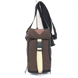 ●美品 Columbia コロンビア 縦型 アウトドア フラップショルダー ボトルポーチ ブラウン