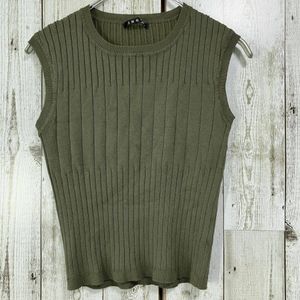 ☆INGNI イング☆ニット ベスト ノースリーブ クルーネック M レーヨン混 カーキ グリー