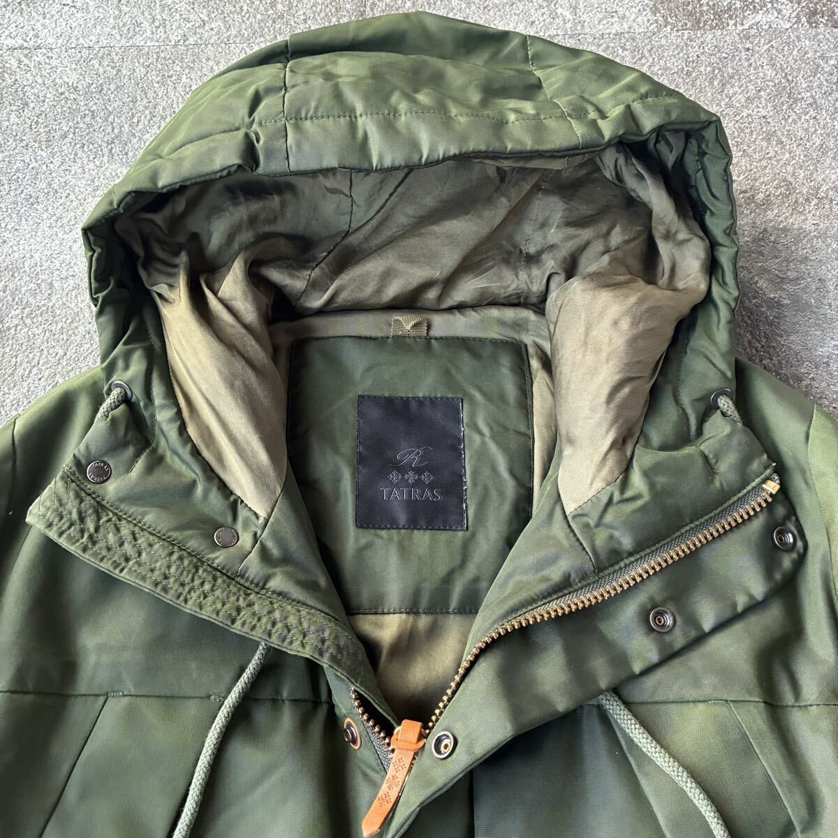 【美品】TATRAS タトラス Rライン 総柄ダウンジャケット 02 M 極美品 02/Mサイズ『TATRAS タトラス 最高級Rライン』AMELIO アメリオ
