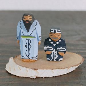 アイヌ 木彫り 人形のYahoo!オークション(旧ヤフオク!)の相場・価格を