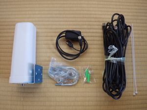 地デジアンテナ　ブースター内臓　超コンパクト高感度（100W中継局から30ｋｍで入力82ｄ