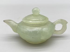 翡翠 壺の値段と価格推移は？｜8件の売買データから翡翠 壺の価値が