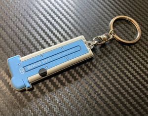 2JZ-GTE エンジンヘッドカバー型キーホルダー JZA80 スープラ　JZS161 アリスト