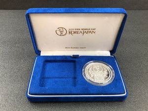 2002FIFAワールドカップ™ 純銀の中古価格は14,067円｜記念硬貨の新品