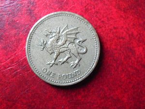 イギリス1ポンド硬貨の値段と価格推移は？｜8件の売買データから