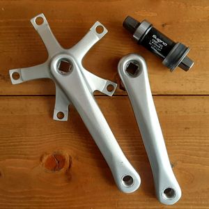 訳あり SUGINO クランク RD2 BB CBBF-103 カートリッジ ボトムブラケット セット ピスト