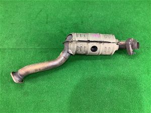 自動車 触媒 ホンダ 純正 L15A 1個 モビリオ GK1 O2センサー2個タイプ センサー欠品 コア