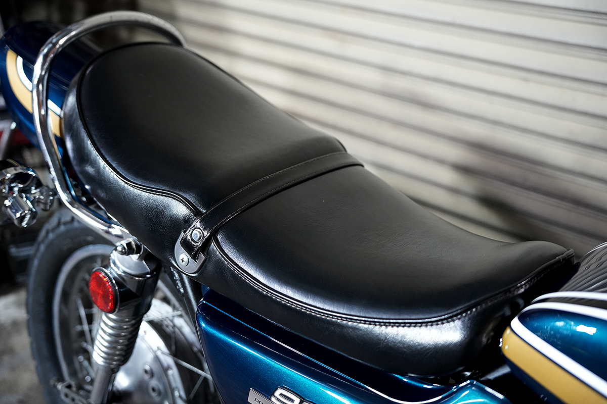 1975年型 Kawasaki Z900 Super4 Z1B 青玉虫 セミレストア 新品パーツ