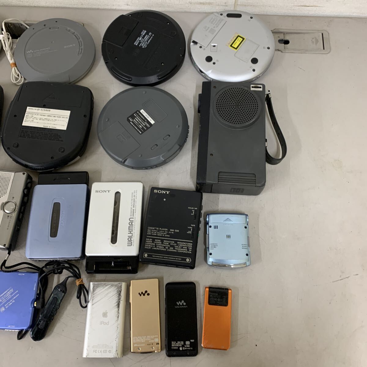 C041415. SONY.WALKMAN Panasonic KENWOOD ウォークマン カセット