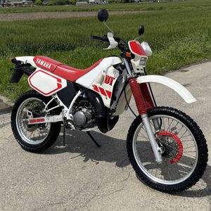 Yahoo!オークション(旧ヤフオク!)の自動車、オートバイ DT200Rの相場