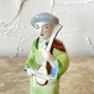 中国人形の値段と価格推移は？｜1件の売買データから中国人形の価値が