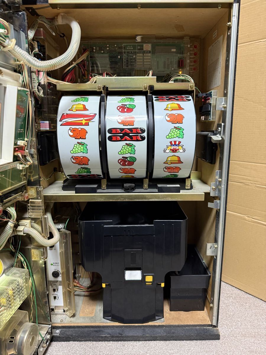 ジャンキージャグラーⅢ 実機 5号機(パチスロ実機)｜売買された