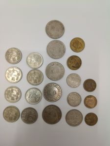 中華民国 硬貨 伍圓の値段と価格推移は？｜2件の売買データから中華