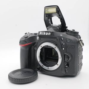 Nikon D7100のYahoo!オークション(旧ヤフオク!)の相場・価格を見る