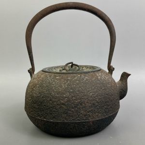 龍文堂 鉄瓶の値段と価格推移は？｜311件の売買データから龍文堂 鉄瓶