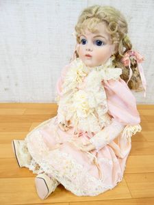 コンポジション ドールの値段と価格推移は？｜9件の売買データからコン