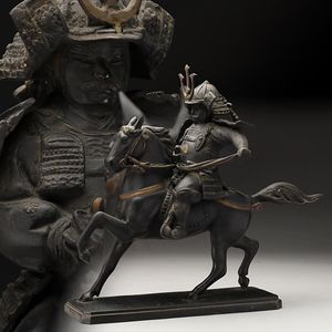 騎馬武者の金属製置物 騎馬武者の金属製置物 馬 置物のYahoo!オークション(旧ヤフオク!)の相場・