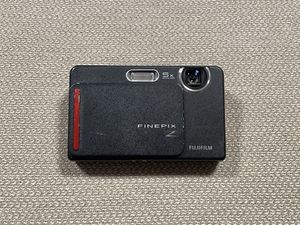 finepix z300のYahoo!オークション(旧ヤフオク!)の相場・価格を見る