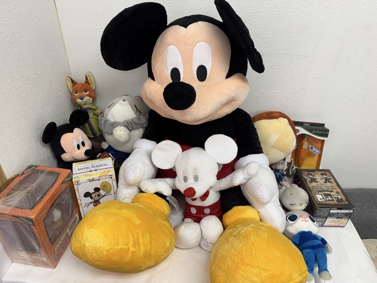 特大 ミッキー ぬいぐるみの値段と価格推移は？｜2件の売買データから