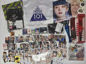 Stray KidsのYahoo!オークション(旧ヤフオク!)の相場・価格を見る