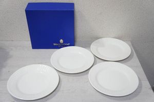 ウェッジウッド 皿 白の値段と価格推移は？｜18件の売買データから