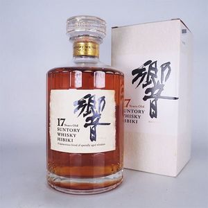 響 17年(箱あり)の平均価格は45,834円｜ウイスキーの価格相場・買取価格