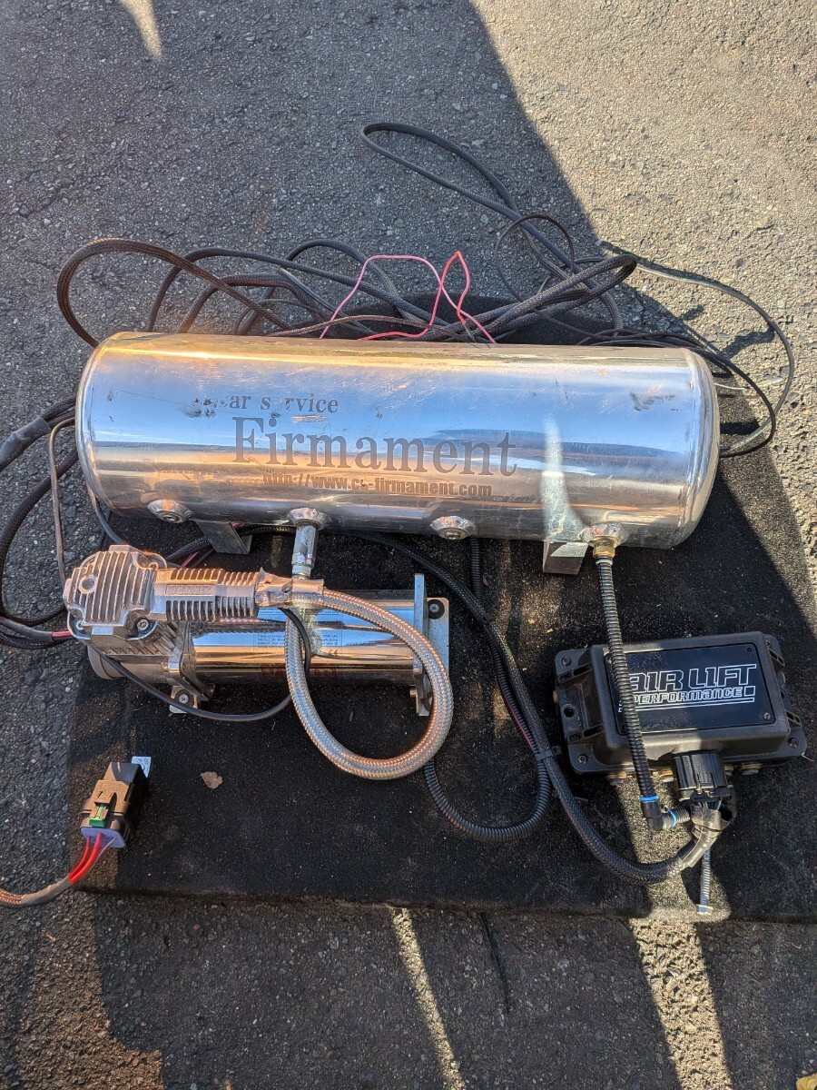 ２独　IDEAL　エアタンク　コンプレッサー　のみ　エアサス　車高調　中古 エアサス コンプレッサーの値段と価格推移は？｜118件の売買データから