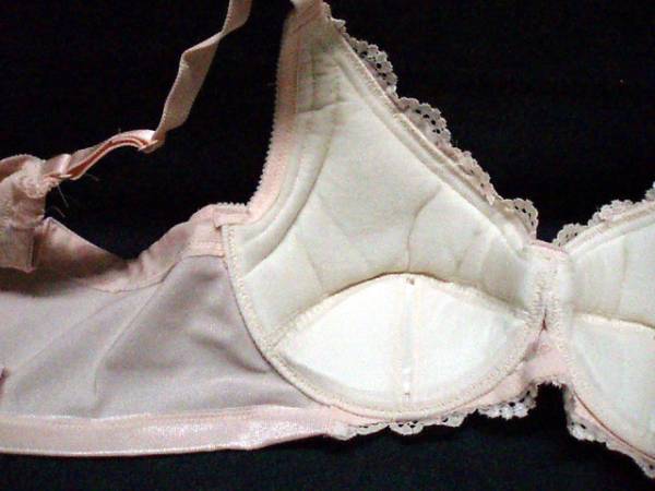 Et403 カップ バストアップブラジャー 90 4色セット 80以上 売買されたオークション情報 Yahooの商品情報をアーカイブ公開 オークファン Aucfan Com