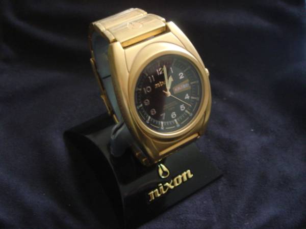 世界限定3500本】nixon☆ニクソン☆GOLDDON☆ゴールドドン 