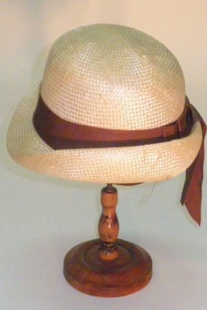 アマベル Amavel 水兵さんハット 帽子 リボン付き キャスケット 売買されたオークション情報 Yahooの商品情報をアーカイブ公開 オークファン Aucfan Com